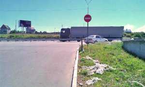 В Севастополе на 7-м километре сами по себе появляются и исчезают дорожные знаки