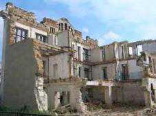Симферопольцы желают видеть сквер на месте бывшей гостиницы «Астория»