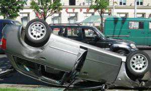 В Саках из-за непутевого водителя перевернулся автомобиль: двое погибших