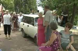 Жители улицы Д.Ульянова готовы к физическому противодействию захватчикам-строителям