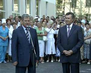 В Севастополе Виктор Янукович посетил больницу Н. Пирогова