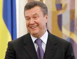 Янукович пожелал журналистам быть «политически заангажированными»