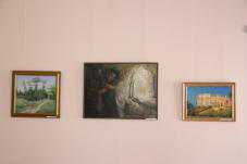 В Ливадийском дворце открылась выставка картин из запасников