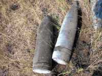 На территории гаражного кооператива в Керчи нашли два снаряда и две мины