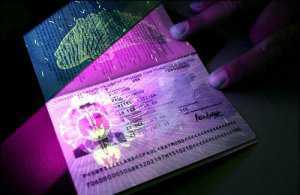 Верховная Рада отказалась вводить биометрические паспорта на Украине