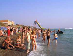 Власти Крыма рапортуют о самом успешном курортном сезоне за 20 лет