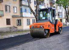 В Симферополе ремонтируют дорогу на улице Семашко