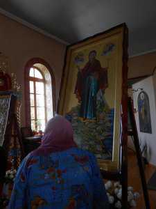 К чудотворным иконам с Афона в Столице Крыма выстраиваются очереди