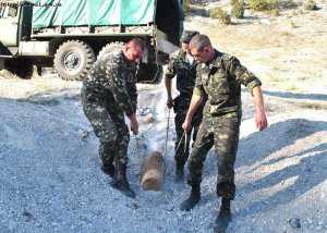 Военные нашли под Севастополе стокилограммовый боеприпас