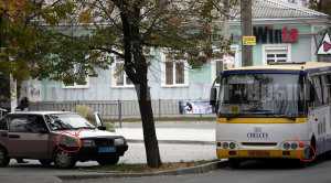 В Симферополе машина МВД столкнулась с автобусом
