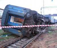 Президент распорядился расследовать аварию поезда Киев-Севастополь
