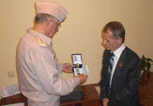 Главу Меджлиса наградили медалью «Патриот Украины»