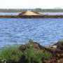 Строитель незаконно возвел дамбу на озере Аджиголь под Феодосией