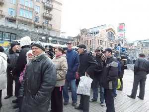 Как на митинг Симоненко набрал алкашей и бомжей