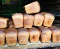 Власти Евпатории решили бороться с ростом цен на хлеб открытием новых торговых точек