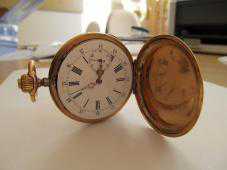 В аэропорту Симферополя у россиянки обнаружили старинные карманные часы