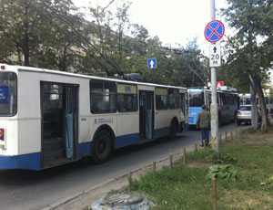 В результате аварии на пять часов было остановлено движение троллейбусов между Симферополем и Алуштой