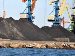 Экоинспекция требует прикрыть торговый порт Керчи