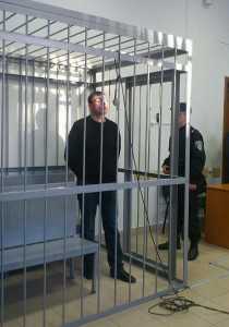 Суд оставил Луценко за решеткой