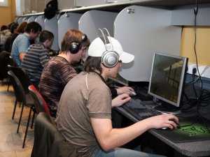В Алуште открыли интернет-центр: бесплатное обучение и пользование