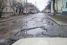 В Крыму в ремонте нуждаются 19 тыс. кв. метров дорог