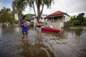 В Австралии жертвами наводнения стали девять человек