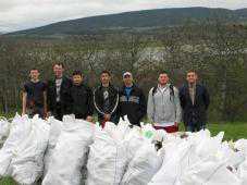 За четыре субботника с Симферопольского водохранилища вывезли 80 кубометров мусора