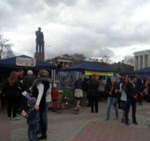На ярмарке вакансий в Столице Крыма представили 6 тыс. вакансий