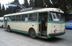 В Столице Крыма водитель троллейбуса целый год «сидел на игле»