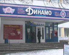 Спикер Крыма поручил разобраться с арендаторами бассейна «Динамо»
