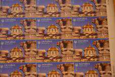 В Севастополе провели спецгашение марок с изображением Владимирского собора