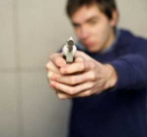 Жителя Евпатории поймали за стрельбу из пистолета по бывшей сожительнице
