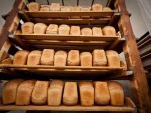 Не более 2 буханок дешевого хлеба дают в одни руки в Крыму