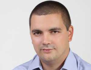 Экс-кандидат в нардепы от Крыма засветился при избиении человека на Троещине