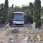 В Алуште автобус без тормозов влетел на кладбище