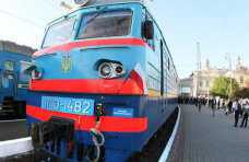 Курсирование поезда «Симферополь – Днепропетровск» продлили до середины сентября