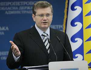 Эксперты: Ахметов может использовать Вилкула против Януковича на выборах — 2015