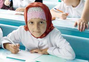 В крымской школе запретили носить хиджаб