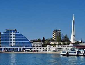 Севастополь занял первое место по инвестициям благодаря русским, покупающим квартиры «на лето»