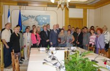 В парламенте Крыма наградили работников курортно-туристической отрасли