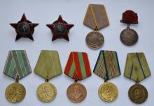 Таможенники перехватили ордена и медали в аэропорту Симферополя