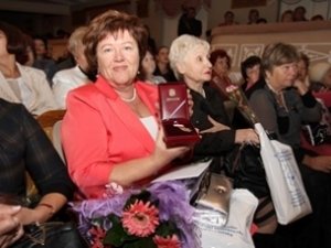 Премии и Малежек: в Симферополе поздравляли учителей