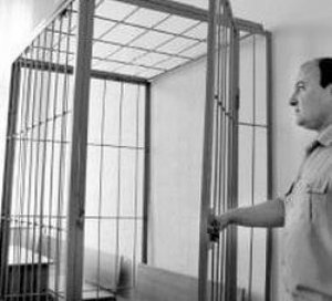 Милиционер из Крыма получил условный срок за кражу восьми тонн металлолома