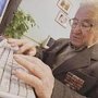 В Столице Крыма открыли бесплатные компьютерные курсы для пожилых людей