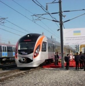 Движение скоростных поездов продлят до Севастополя