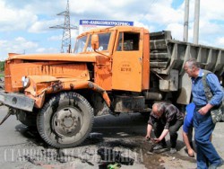 В Крыму водитель КРАЗа врезался в газопровод и погиб