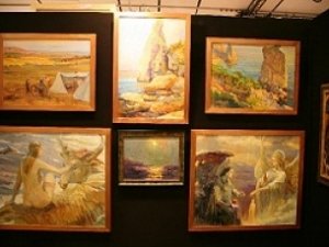 Севастопольский художник показал в Лувре свои духовные картины