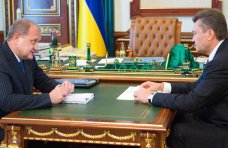Президент обсудил с главой Совета Министров вопросы развития Крыма