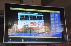 На троллейбусных остановках в Симферополе установили информационные табло