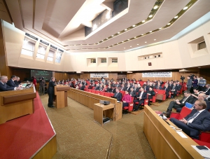 Крымский парламент поддержал приостановку «евроинтеграции»